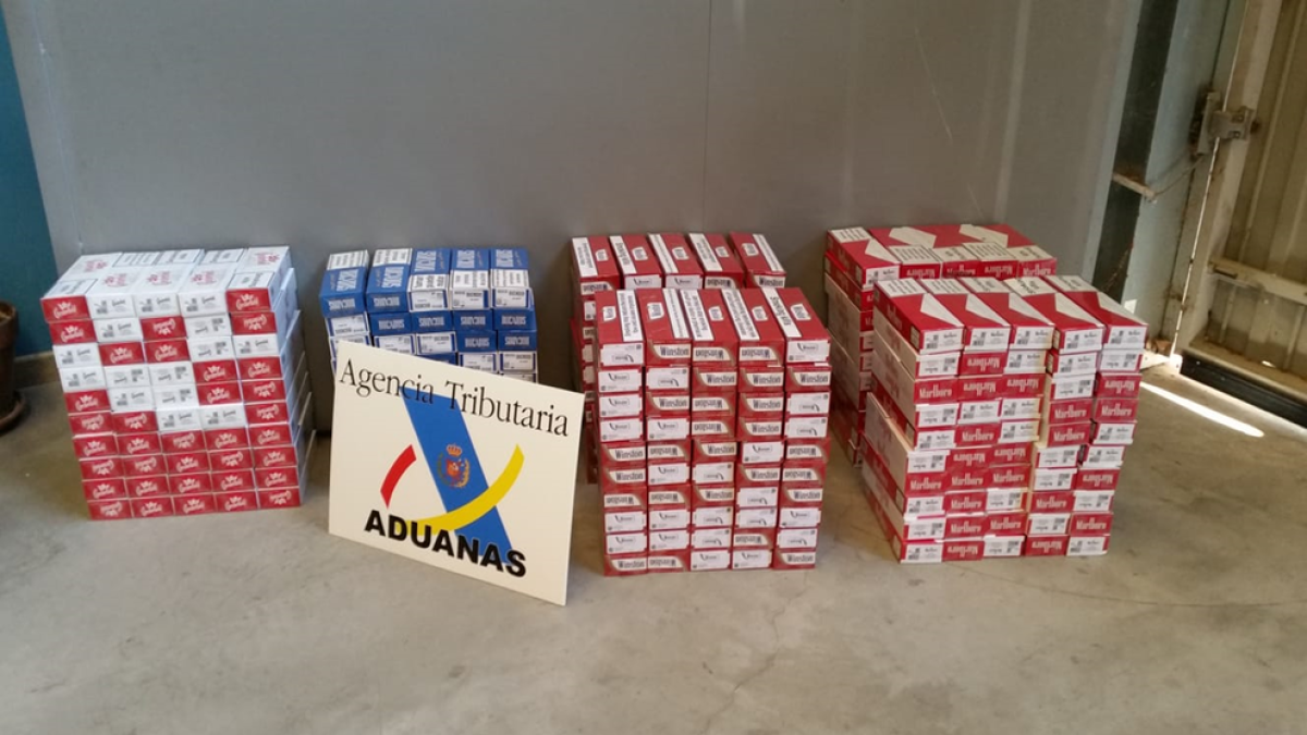 Decomissen 5.500 paquets de tabac de contraban per un valor de 26.000 euros