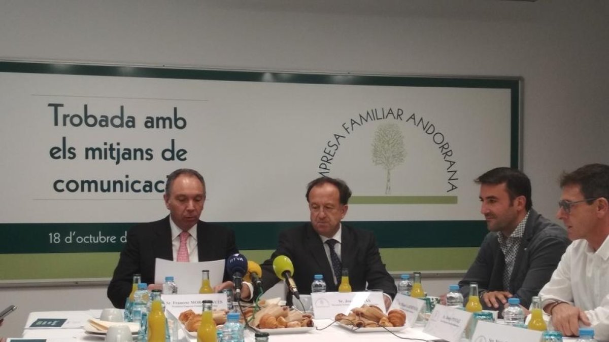 L'EFA demana rebaixar la pressió fiscal per ser un país competitiu