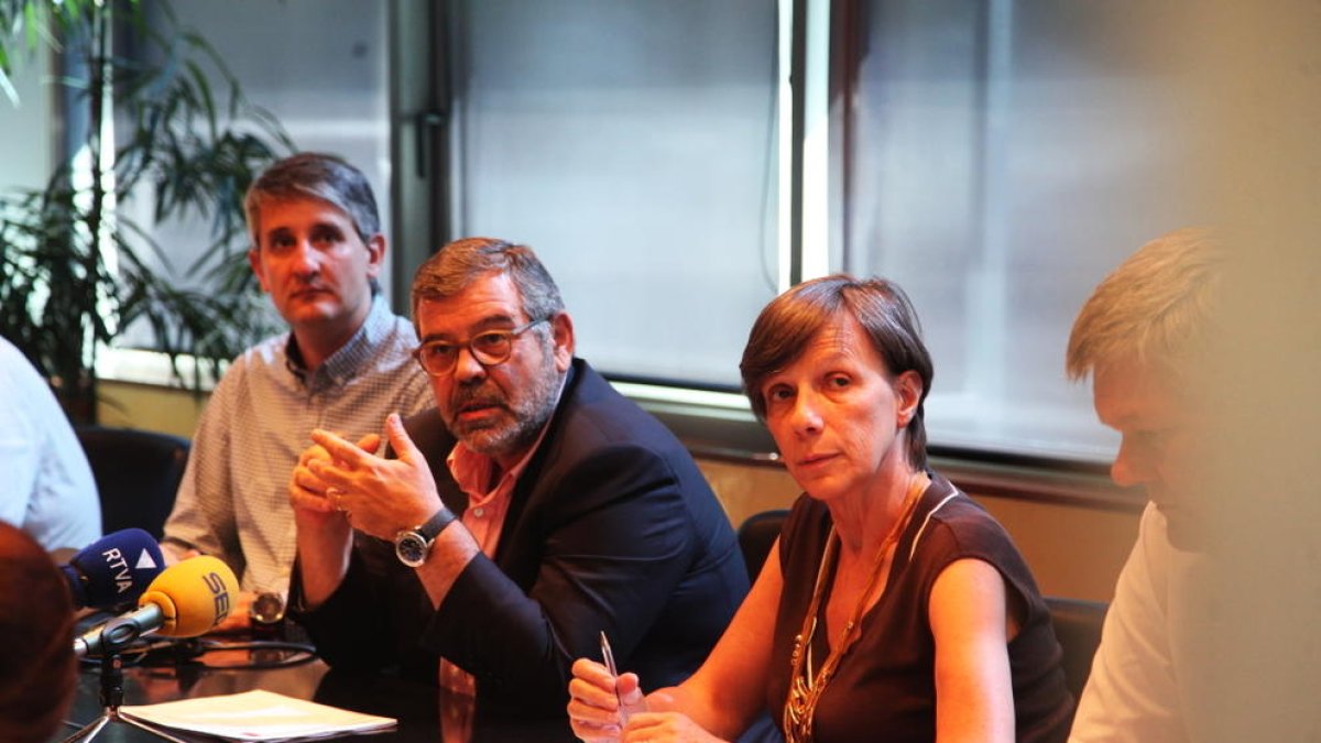 La CASS reduirà els actes mèdics amb permís previ