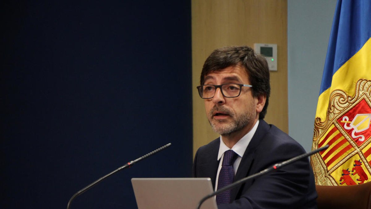 Govern aprova apujar la tarifa elèctrica un 1% a partir del gener del 2019