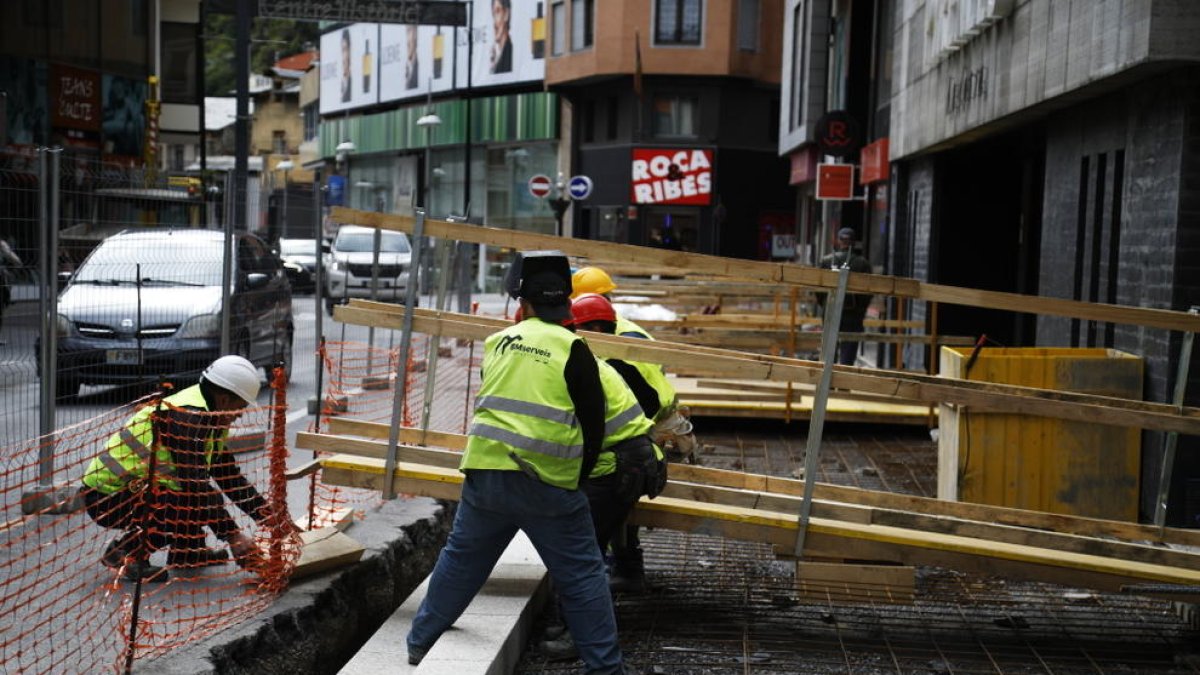 Treball en festius per a casos com el de l'obra de Meritxell