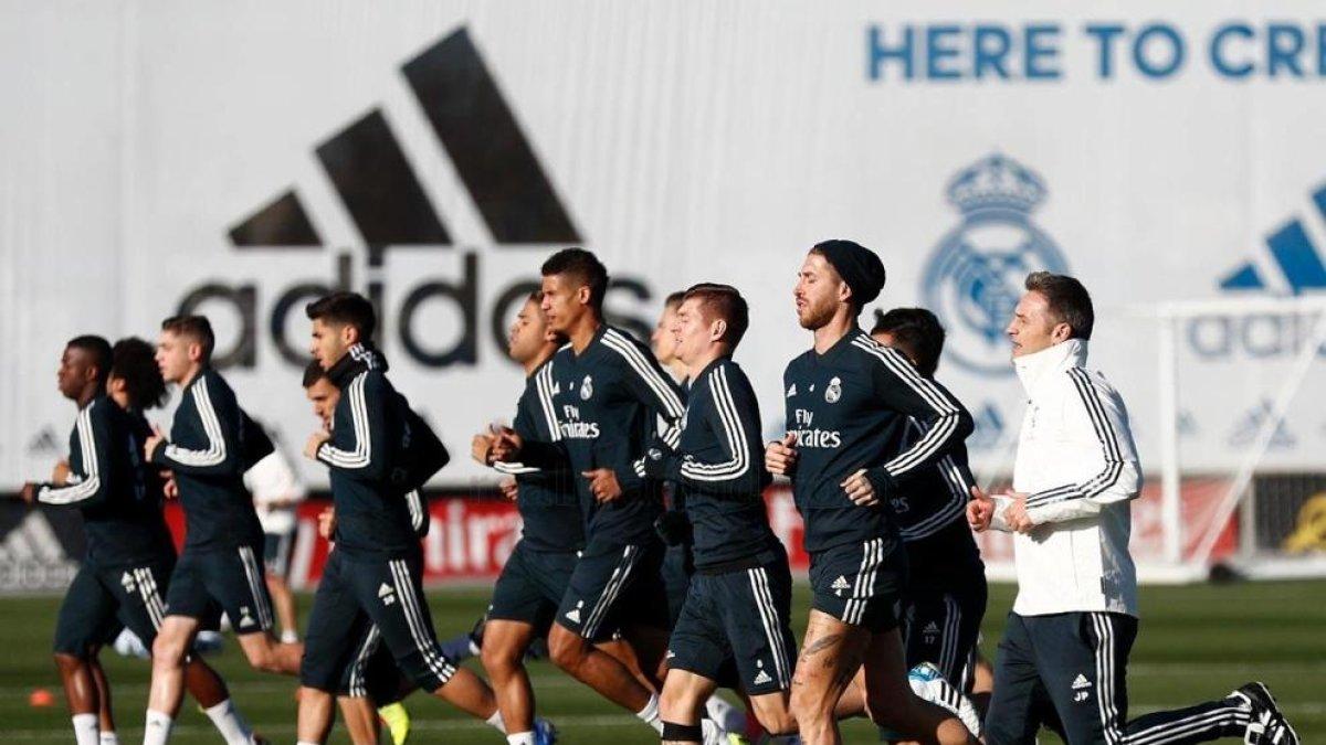 El Reial Madrid rep el Rayo abans del Mundial de Clubs