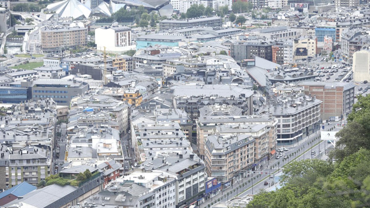 Els gestors immobiliaris demanen la construcció de més pisos