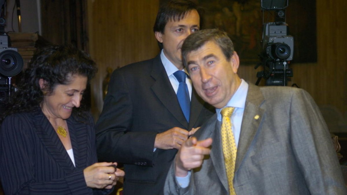 La batlle investiga si els liberals van 'comprar' el suport de CDA el 2007