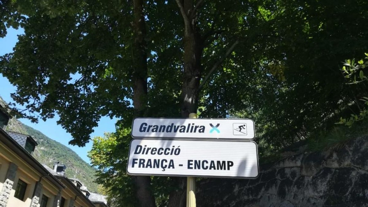 Nova senyalització a la CG-2 en sentit Encamp