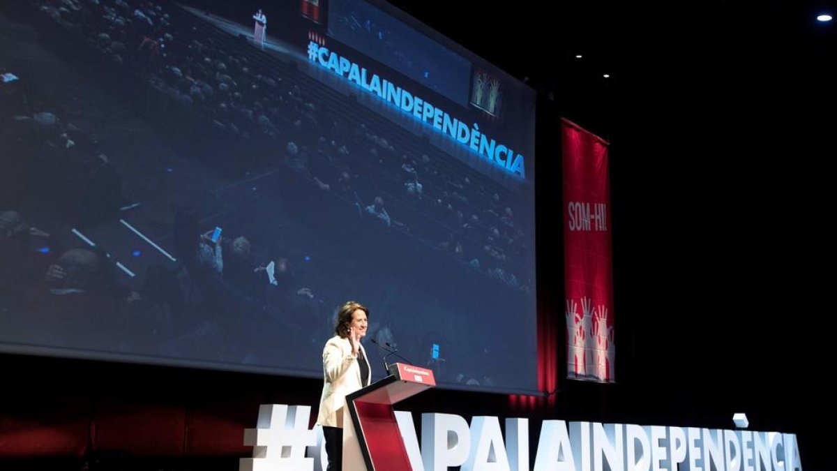 Paluzie insta a “substituir” el govern si no compleix