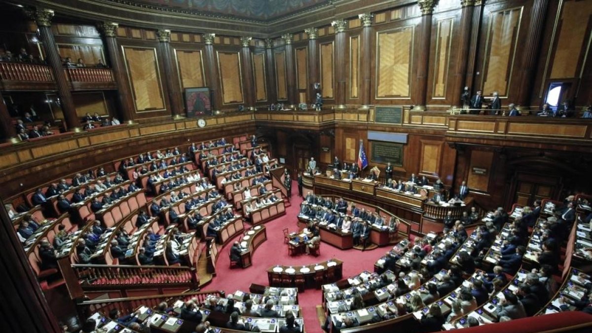 Itàlia aprova de matinada el pressupost per al 2019