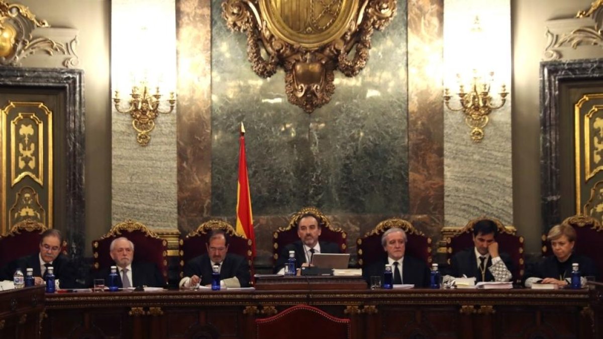 El TS jutjarà el procés però envia la causa a Catalunya per a sis acusats