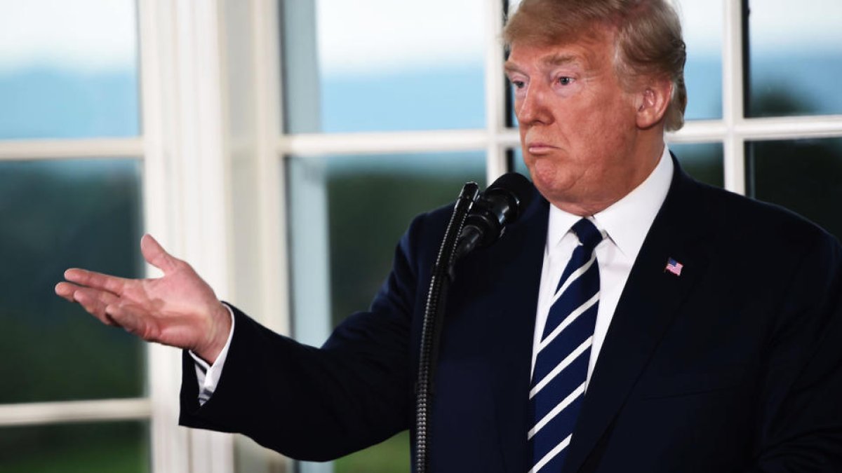 Donald Trump copeja l'afeblida economia turca amb nous aranzels