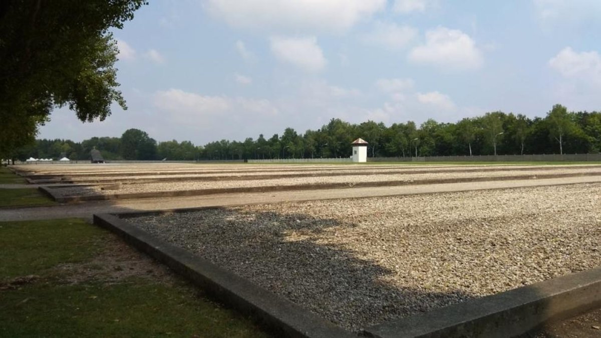 A les beceroles de l'extermini nazi