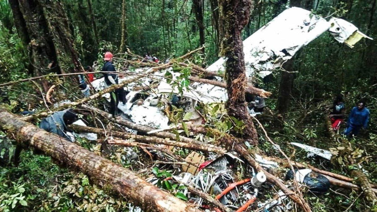 Almenys vuit morts en un accident d'avió