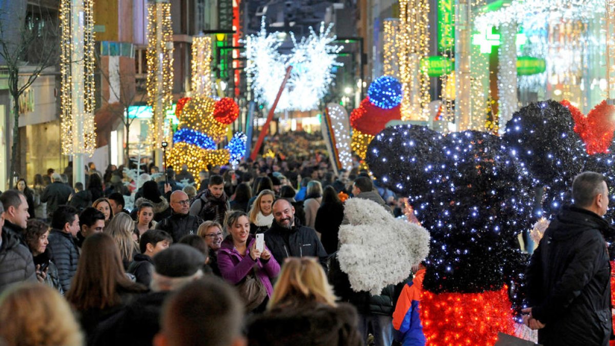 La policia reforça el servei per evitar aldarulls durant la nit de Cap d'Any