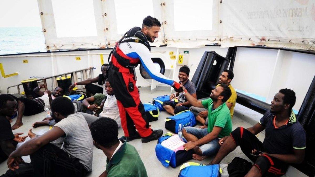 El vaixell 'Aquarius' atraca a Malta amb 141 migrants