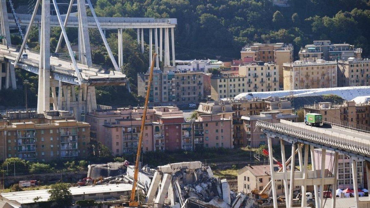 El govern culpa la concessionària per la caiguda del pont de Gènova