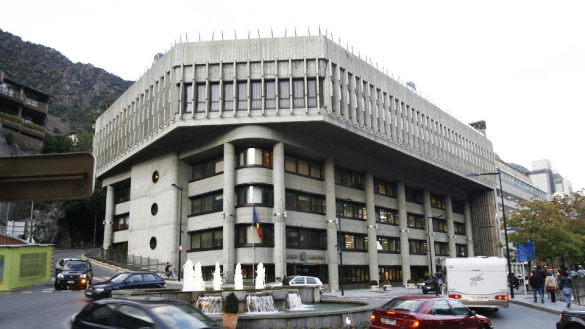 El nombre de funcionaris ha crescut un 10% amb DA