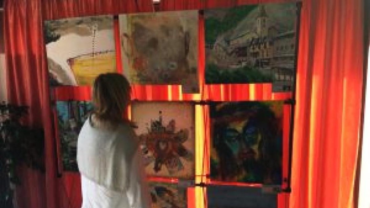 Deu anys d'art pel planeta