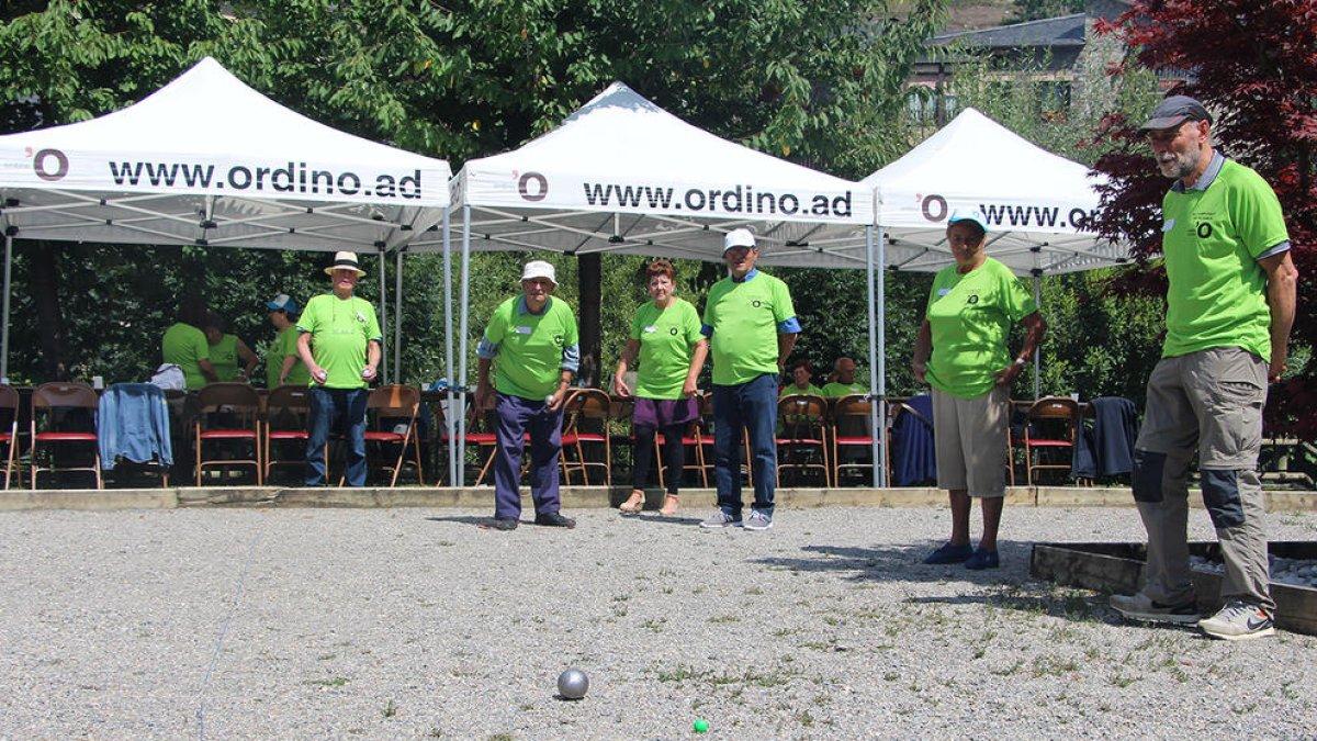 Un moment del concurs de petanca