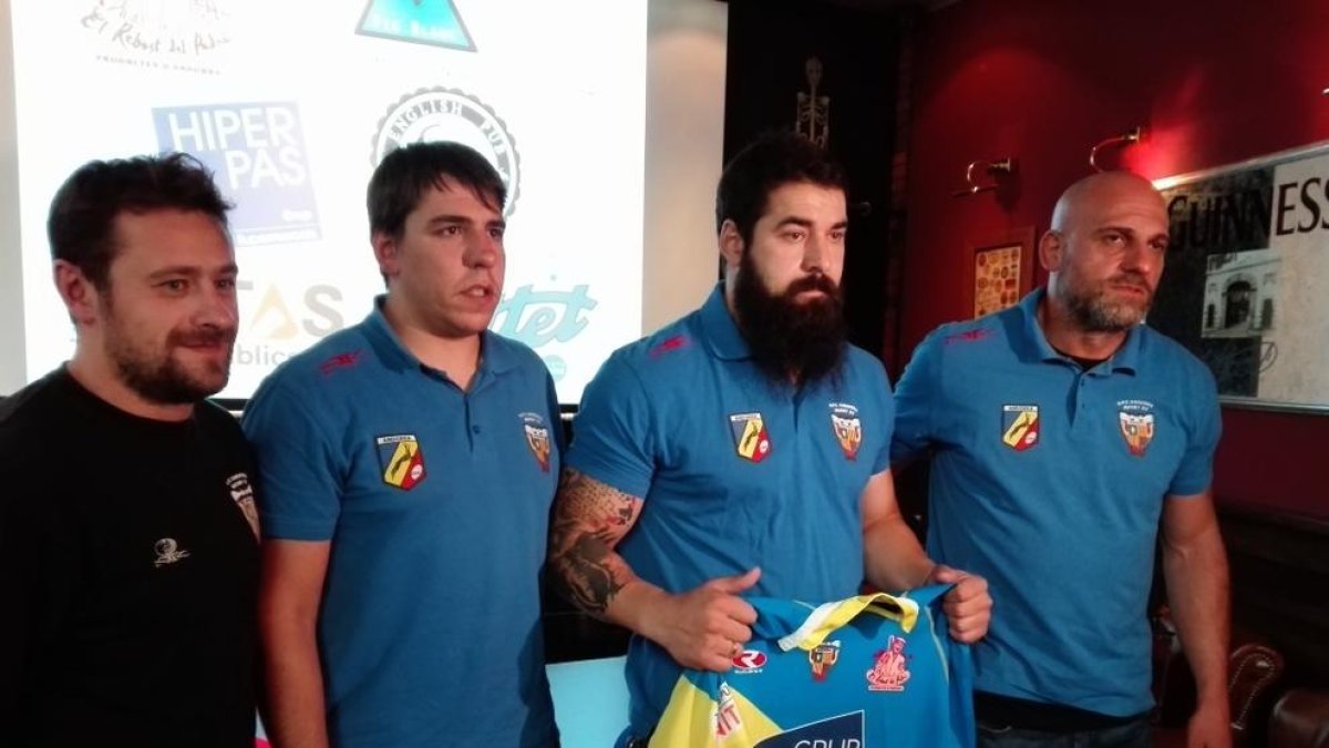 Lasha Tavberidze rebutja ofertes de Federal 1 i torna al VPC