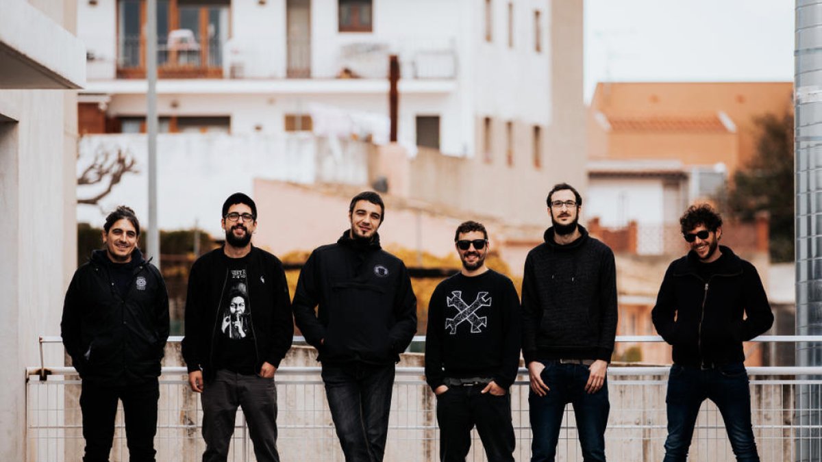 “Si cantes en la teva llengua, sembla que estiguis provocant”