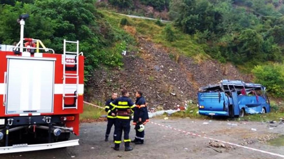 Un accident de bus deixa 16 morts prop de Sofia