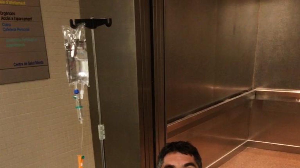 Cristian España pateix un accident fent descens i és operat