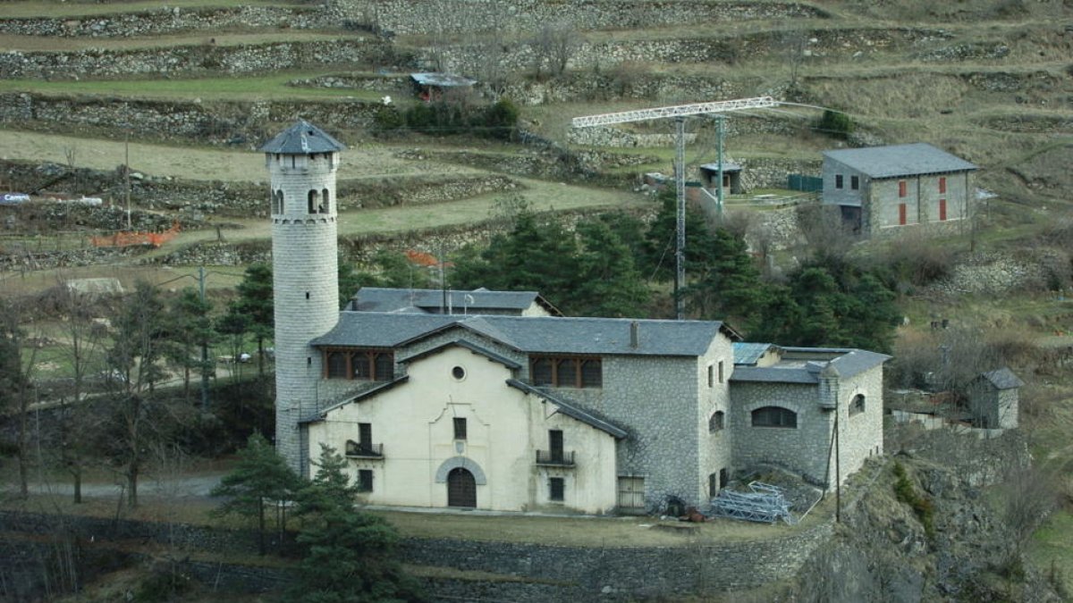 Els treballs a Ràdio Andorra s'aturen per la troballa d'amiant