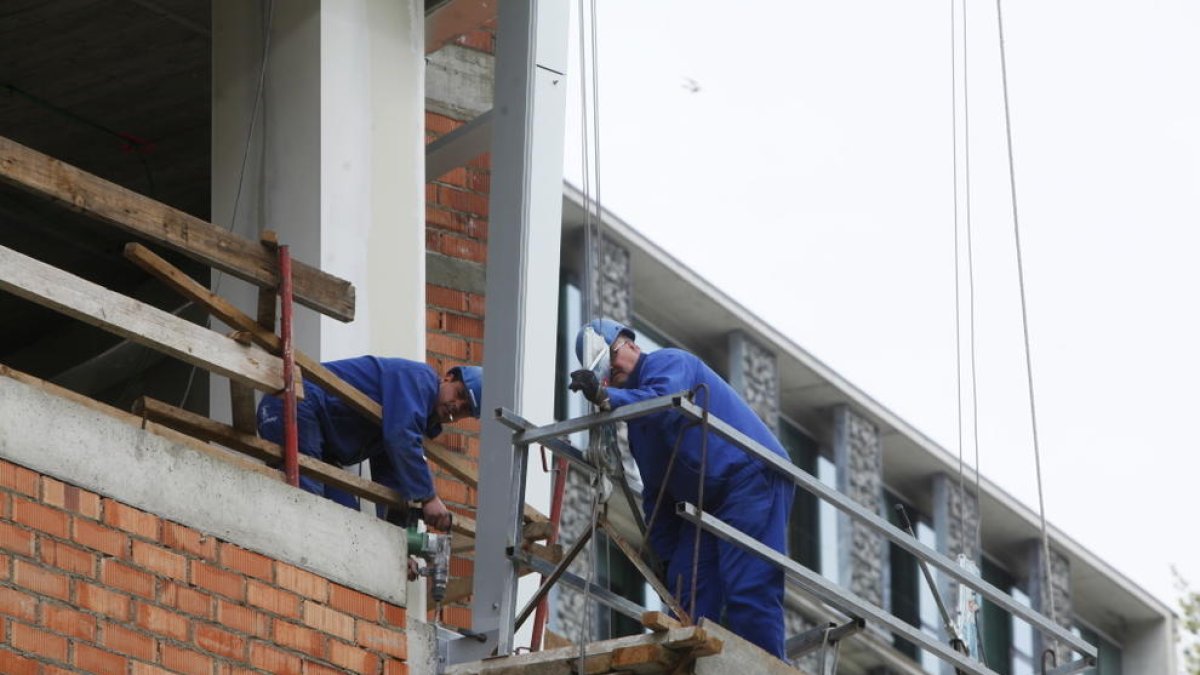 Els empresaris denuncien manca de mà d'obra generalitzada