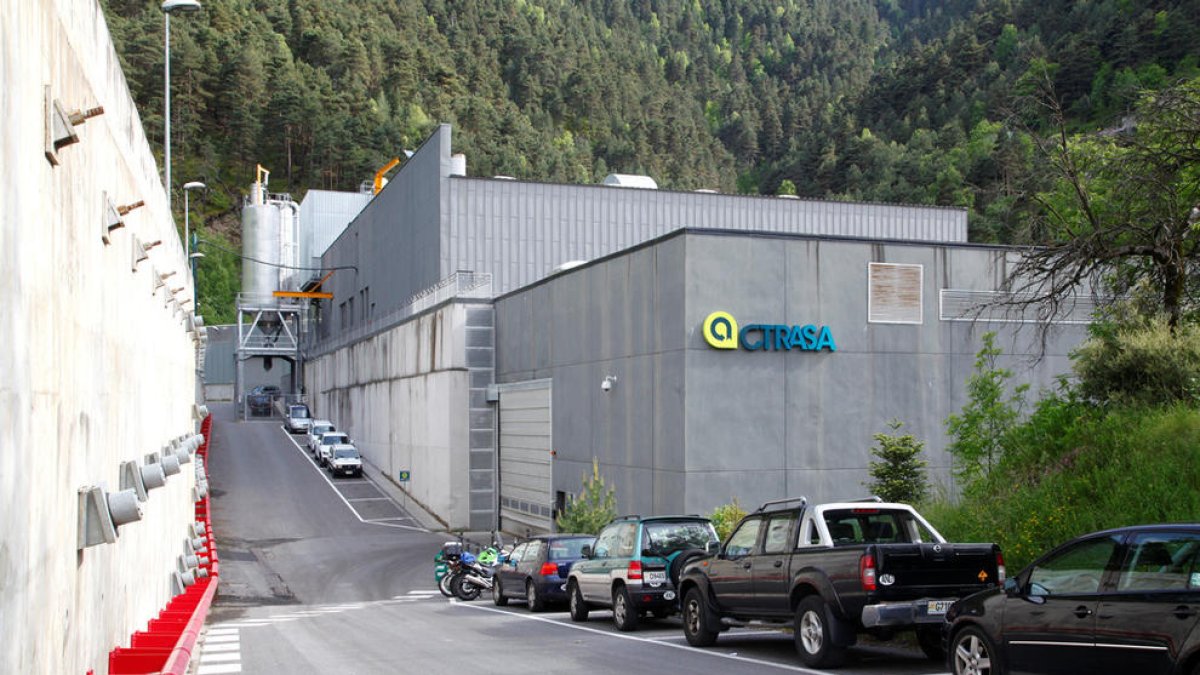 Troben nou cavalls morts a Llorts i tot apunta a una intoxicació