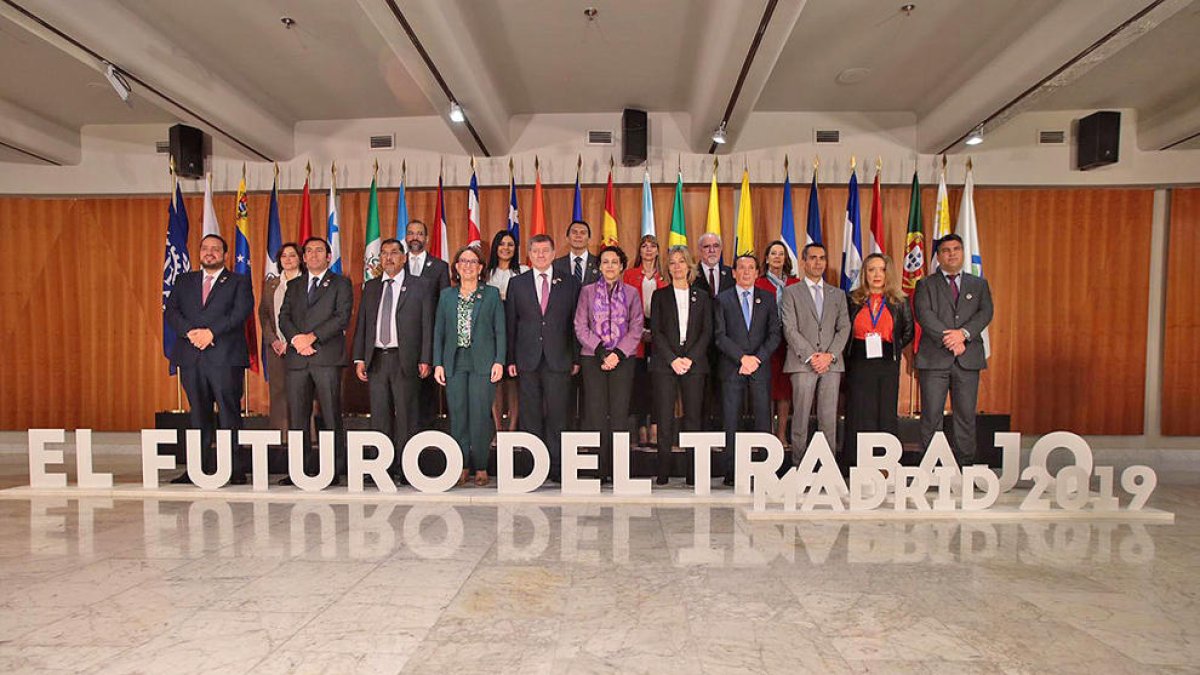 Fenoll defensa les polítiques laborals inclusives del país