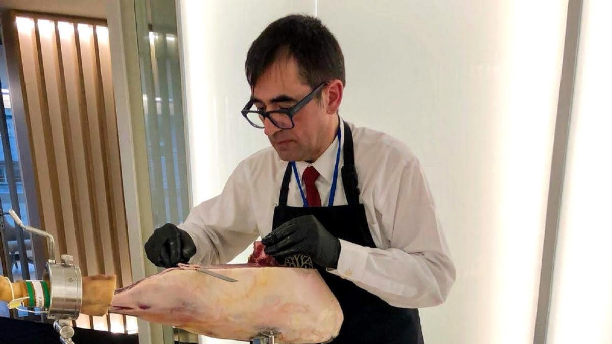 “El greix és en realitat el que aporta el sabor al pernil”