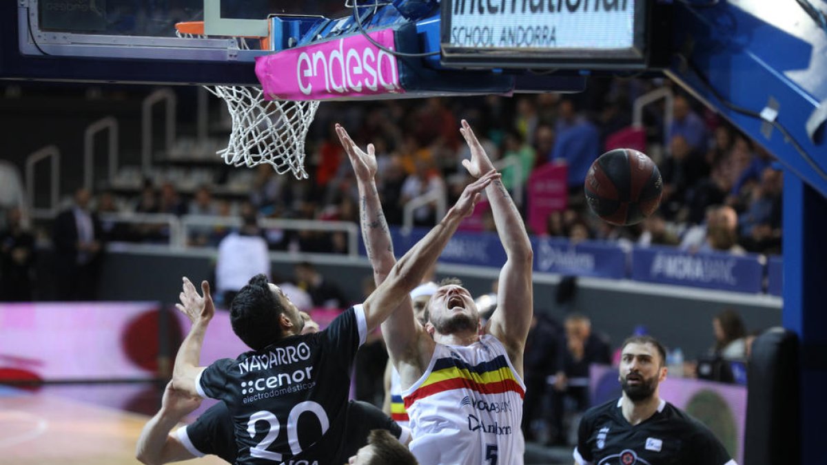 El MoraBanc Andorra es retroba amb la victòria amb un gran partit contra l'Obradoiro