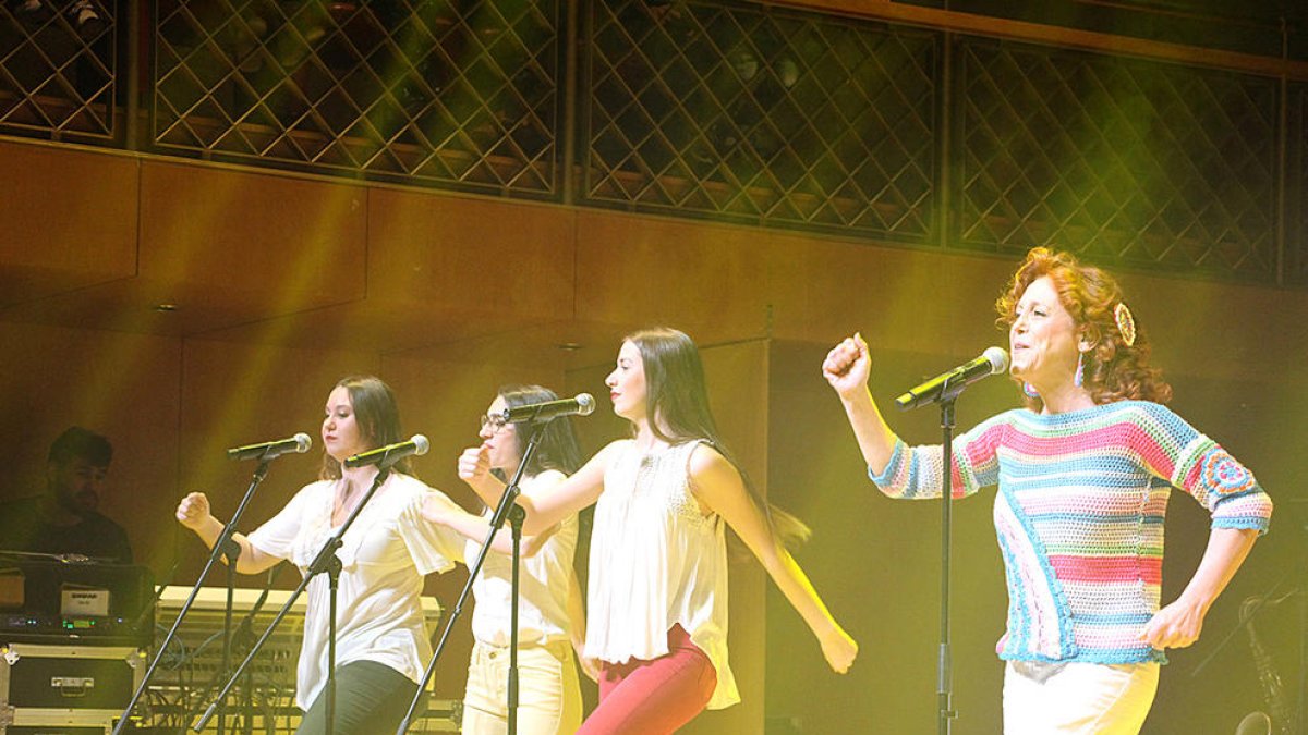 L'Auditori s'omple per escoltar Dàmaris Gelabert