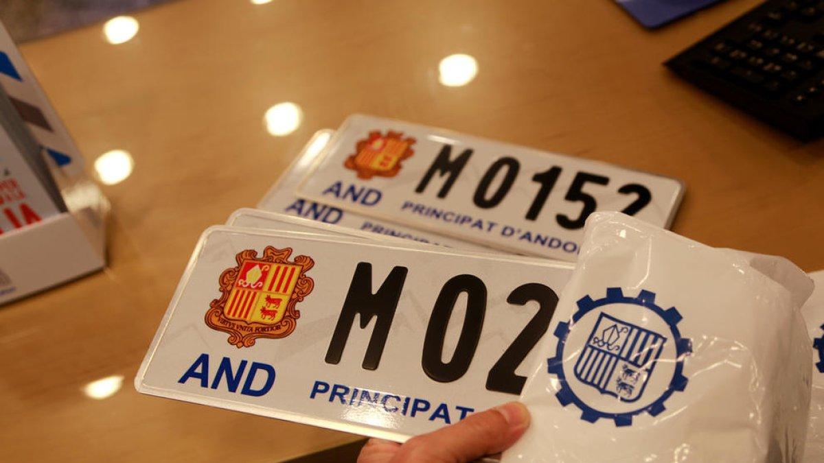 Disminueix en un 3,4% el nombre de matriculacions de vehicles a l'abril