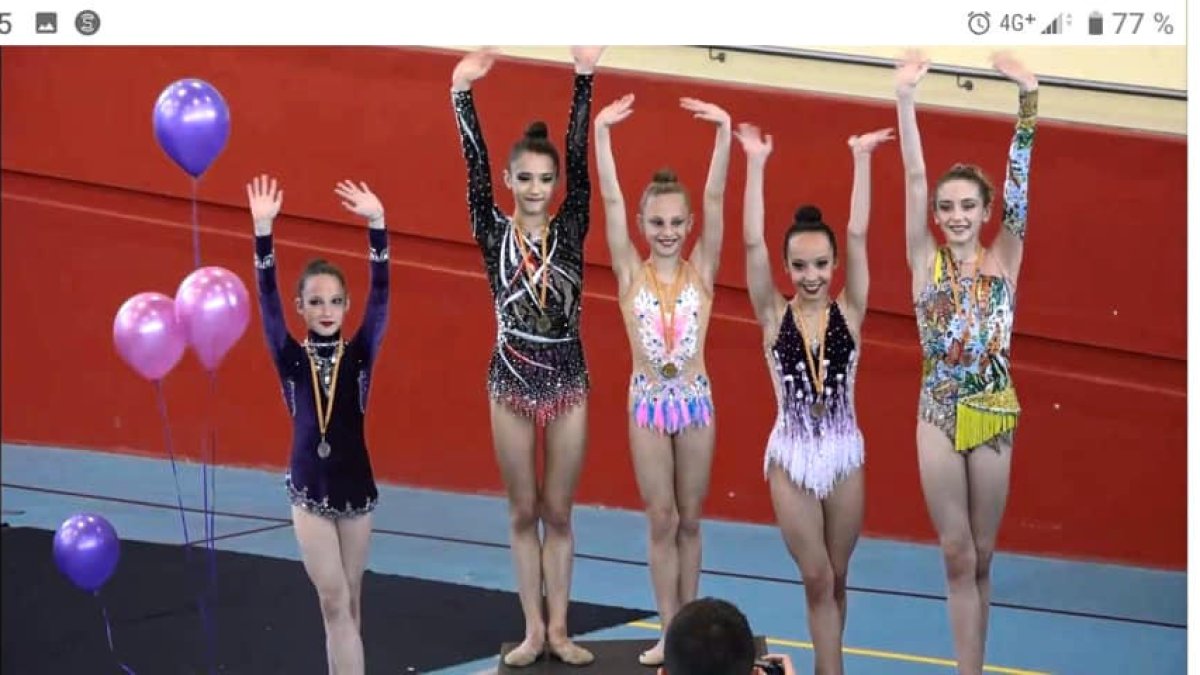 González guanya un or i dues plates