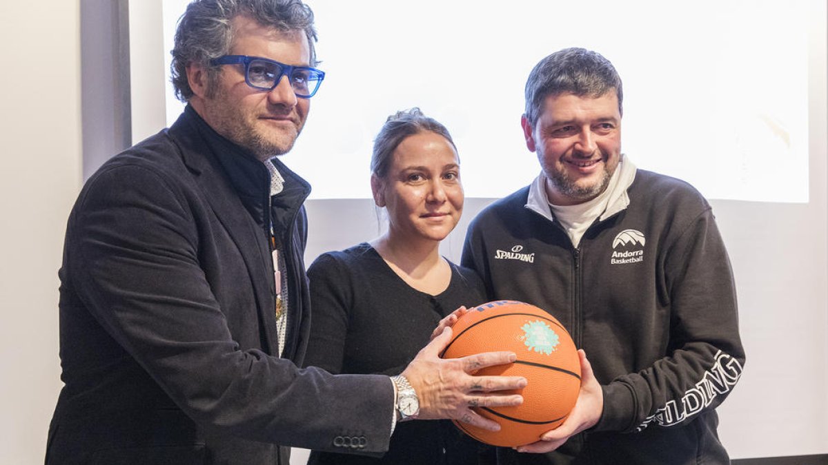 Campanya per incrementar la presència de noies al bàsquet del país