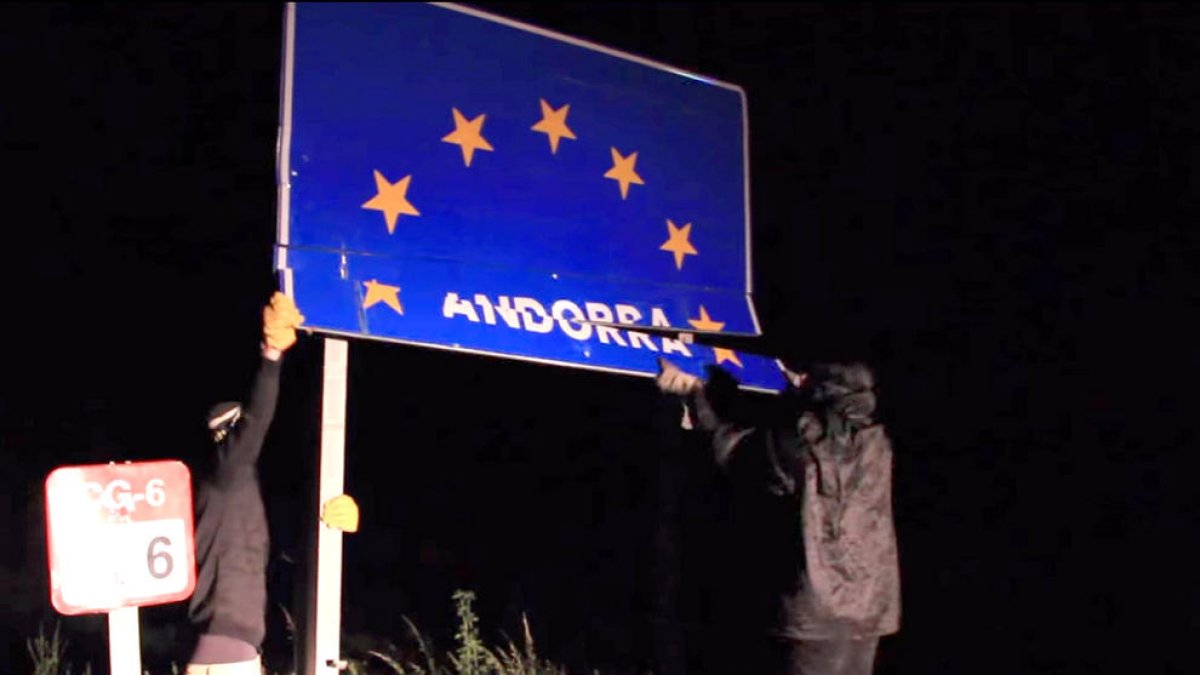 La Batllia cita a declarar cinc militants d'Arran