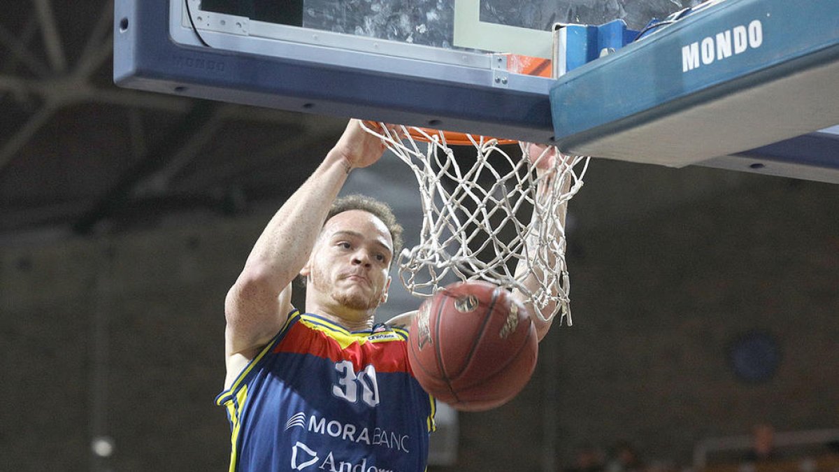 El MoraBanc força el tercer partit després d'una gran segona part (98-79)