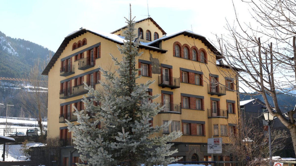 Mortés considera que el comú ha de gestionar els béns del quart