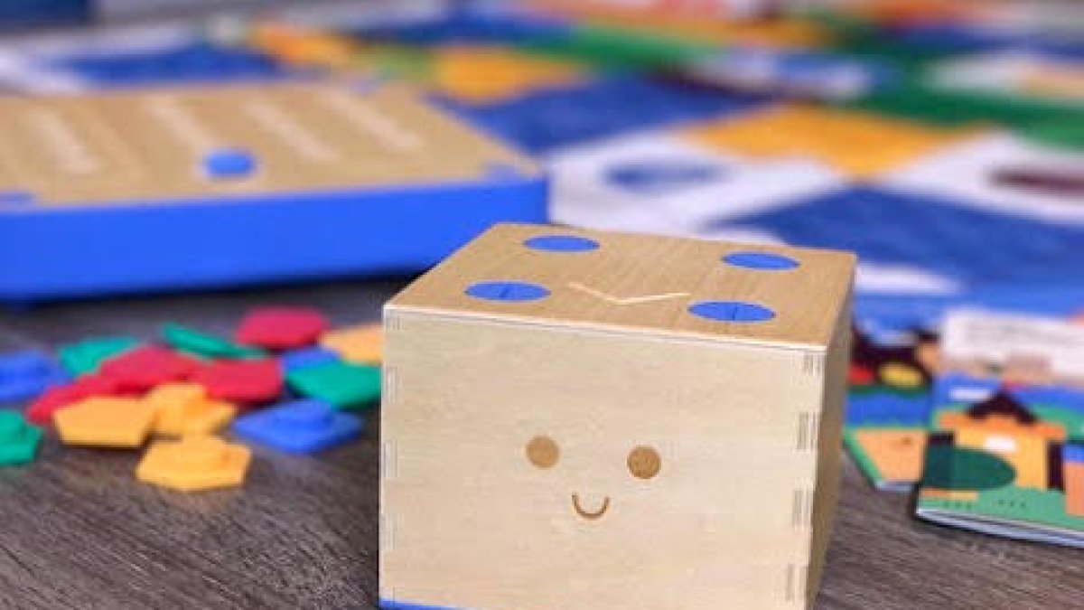 Més de 1.200 alumnes del país treballen amb eines de robòtica