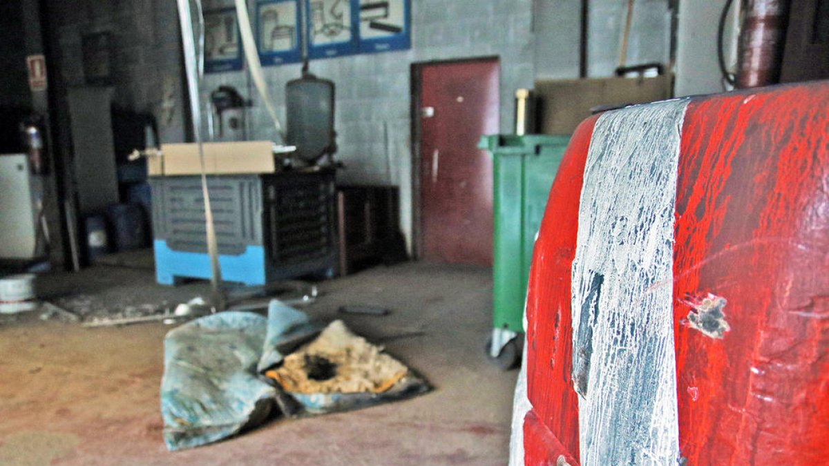 Un incendi obliga a tancar la deixalleria comunal