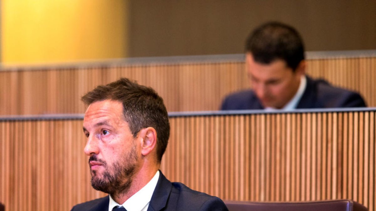 López diu que el pacte amb SDP l'hauria de validar el partit