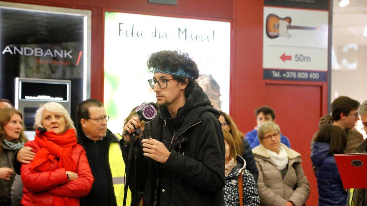 “Els joves podem empènyer la societat a un futur millor”