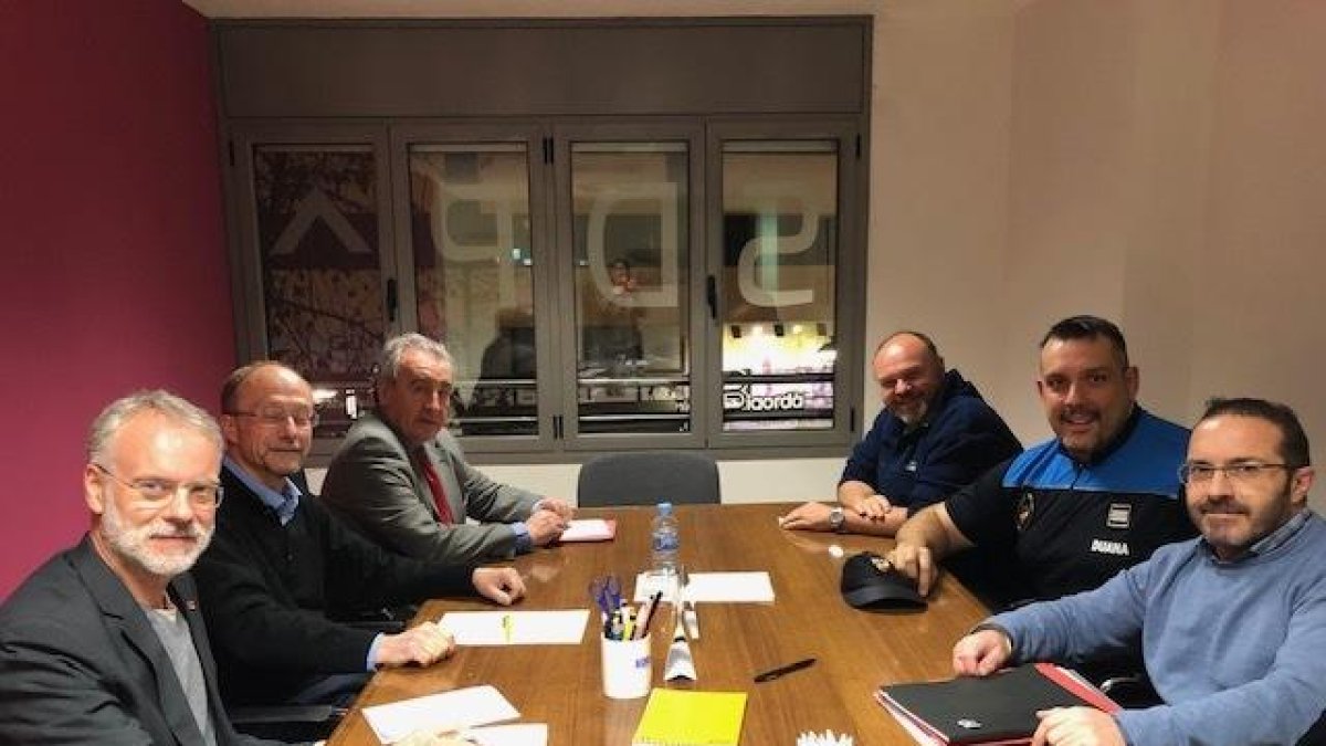 El sindicat de duaners tracta les preocupacions del col·lectiu a SDP