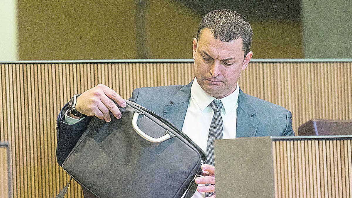 Gallardo afirma que l'acord amb el PS acabava el 7 d'abril i no tenia més lligams