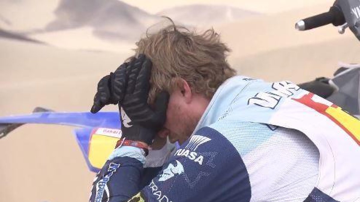 Adrien Van Beveren trenca el motor de la Yamaha i abandona el ral·li Dakar