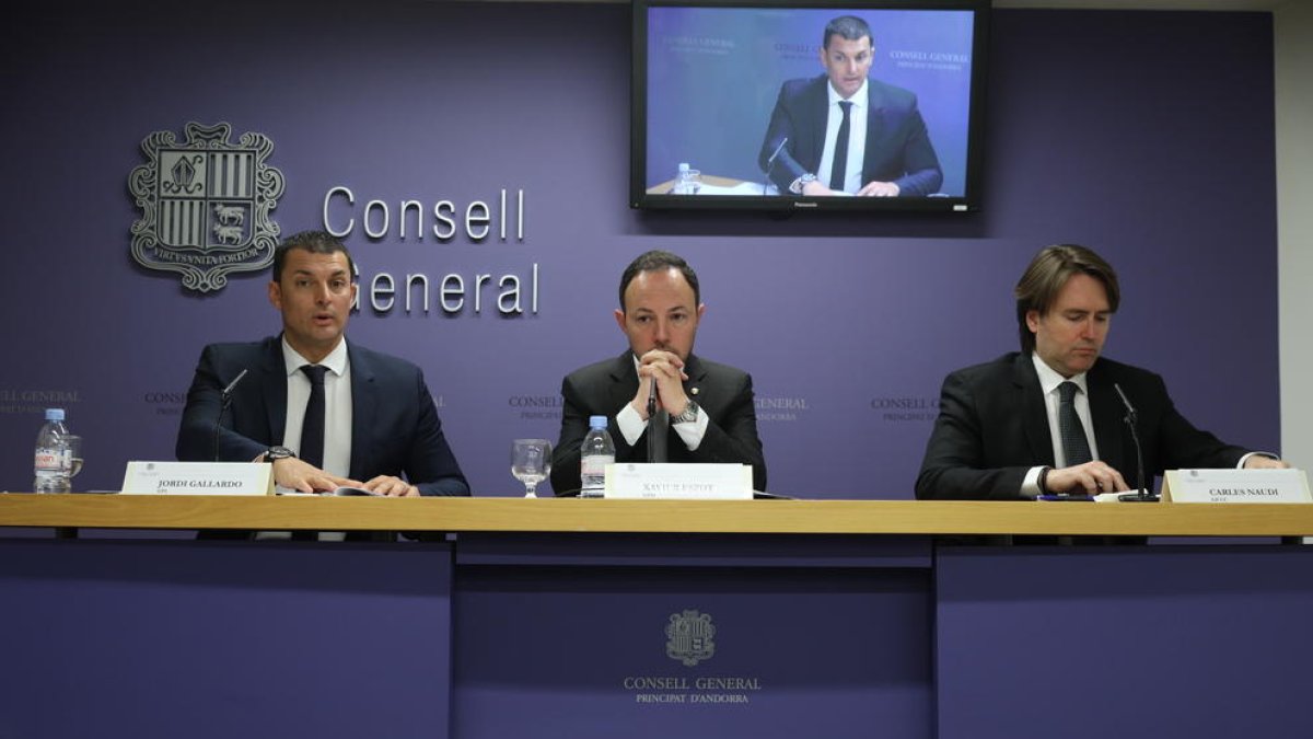 DA, L'A i CC anuncien la implantació de la llei de transparència