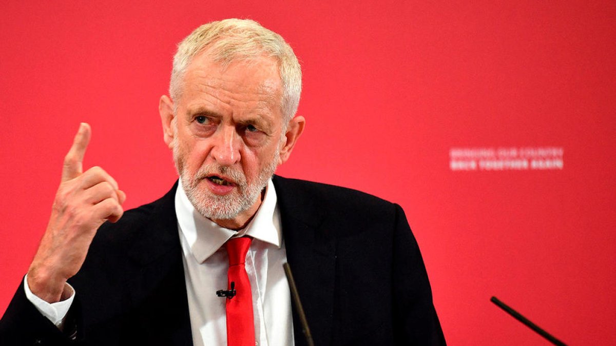 Corbyn dona per trencades les converses amb May per al Brexit