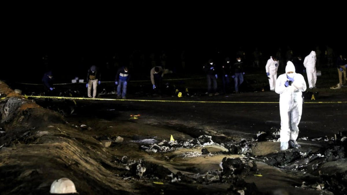 Uns 66 morts a l'explosió d'una benzinera a Mèxic
