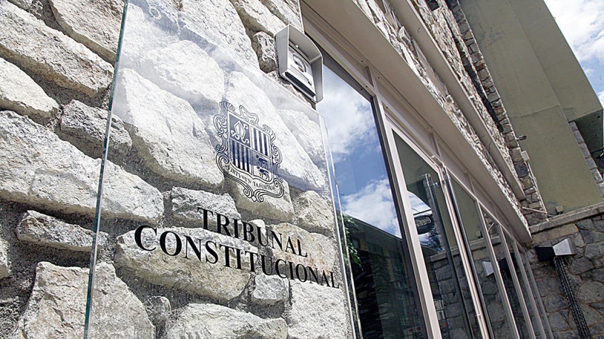 Una sentència del TC posa en greu perill les causes per blanqueig