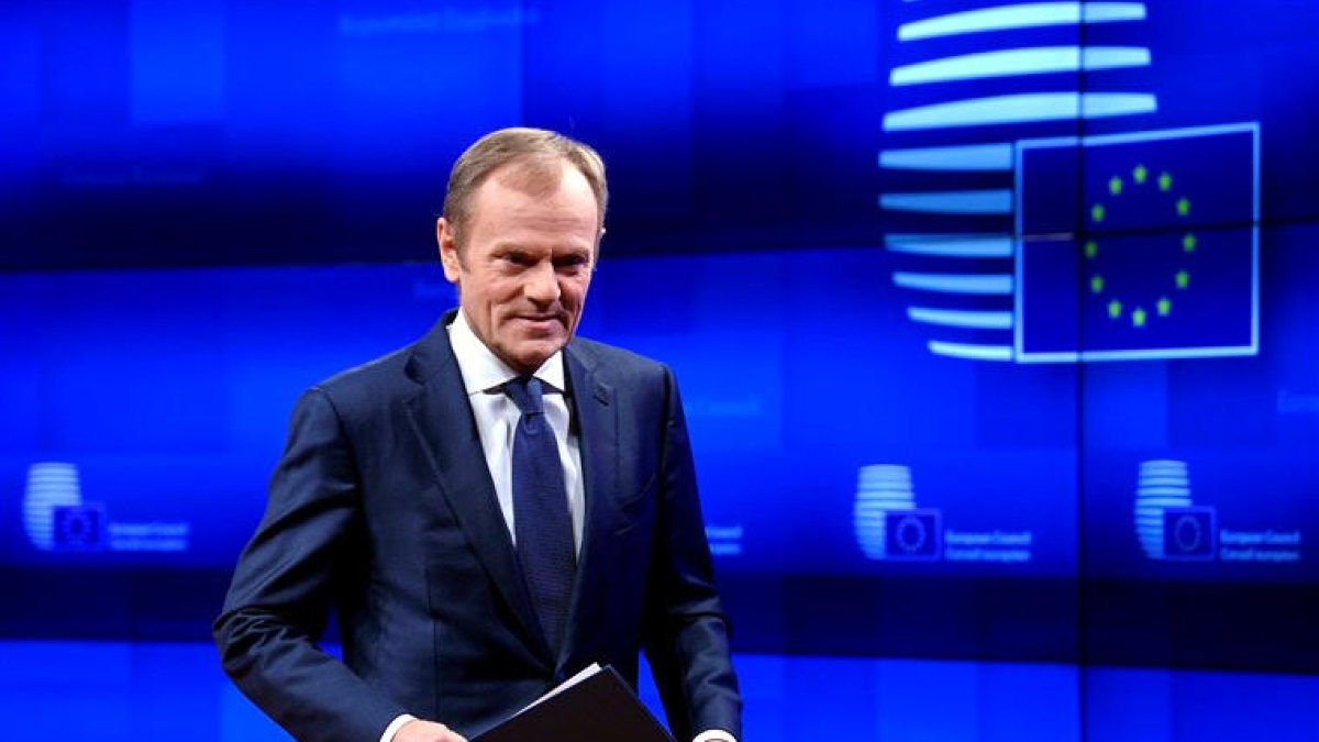 La UE retardarà el Brexit si Londres aprova l'acord
